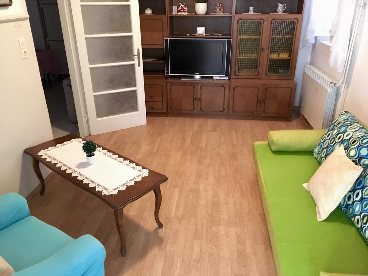 Apartaments Oma & Opa Banjol エクステリア 写真